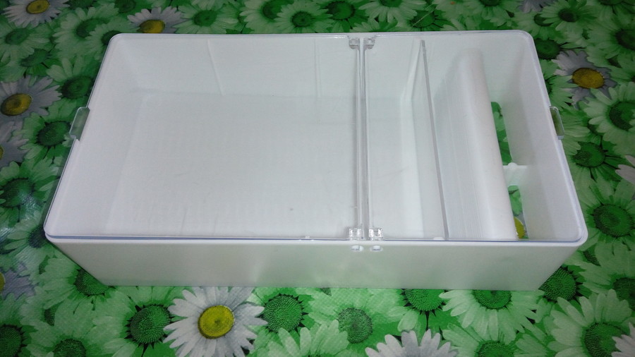 Small Bee Feeder 0.7 L with Hinges